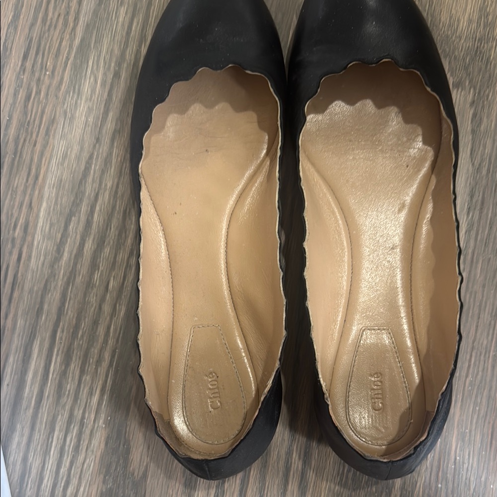 Chloe Black Leather Scalloped Ballet Flats